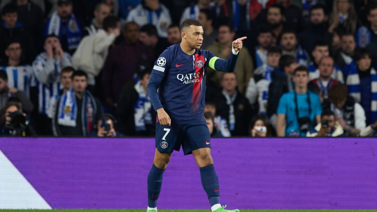 Kylian Mbappé después de anotar su primer gol en la vuelta de los octavos de final de la Champions ante la Real Sociedad