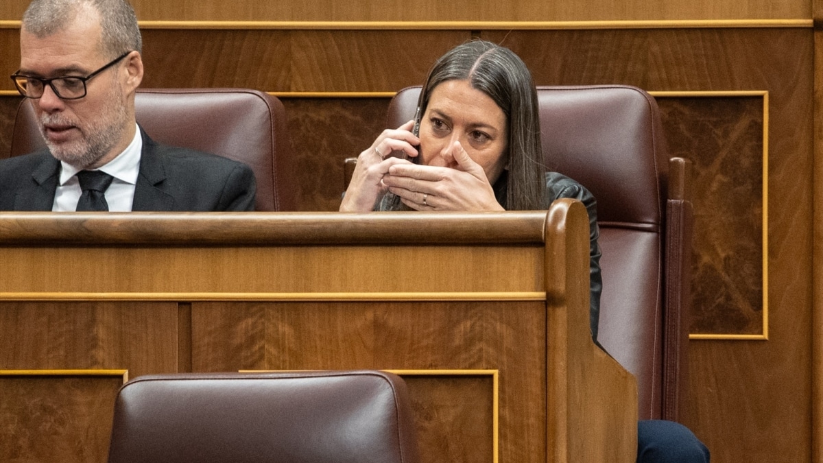 La diputada y portavoz parlamentaria de Junts, Miriam Nogueras, durante el pleno del Congreso que ha aprobado la amnistía, este jueves