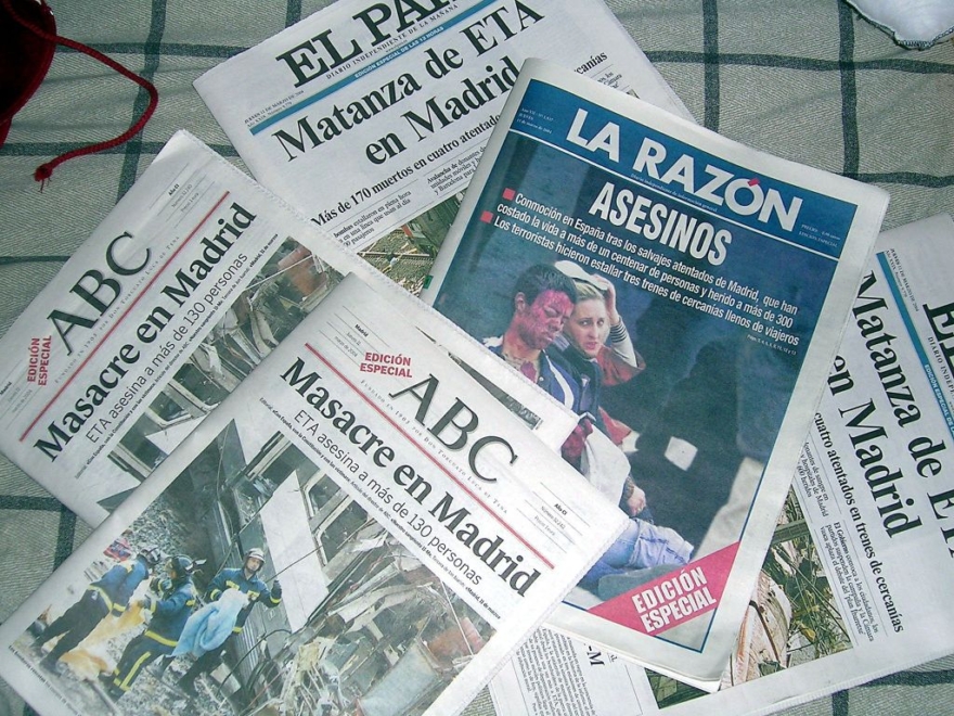 Portadas de las ediciones especiales de varios periódicos en el 11-M.