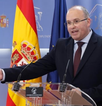 Tellado tacha de "inmoral" la ausencia de Begoña Gómez en el juzgado [...]