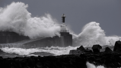 Lluvias, viento y tormentas marcan el Viernes Santo en casi toda España