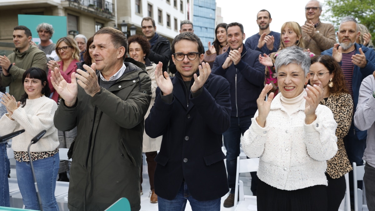 Otxandiano afirma que la violencia de ETA no se debe plantear como "una película de buenos y malos"