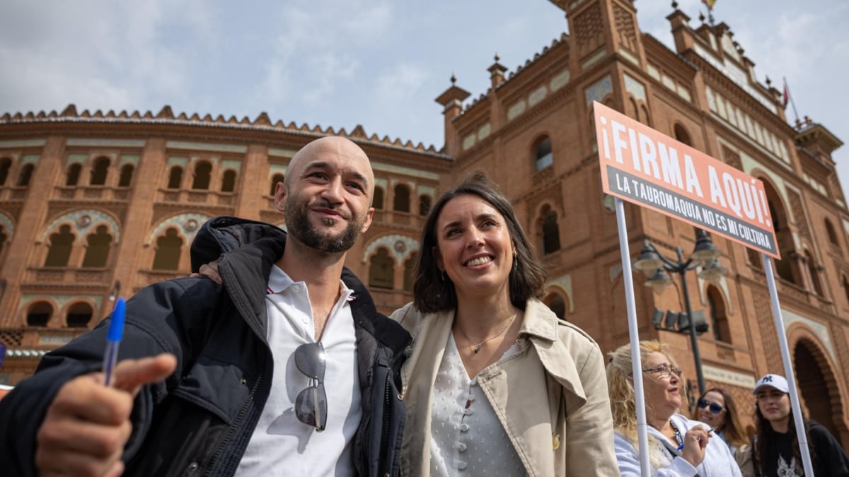 Irene Montero, frente a la plaza de toros de Las Ventas.