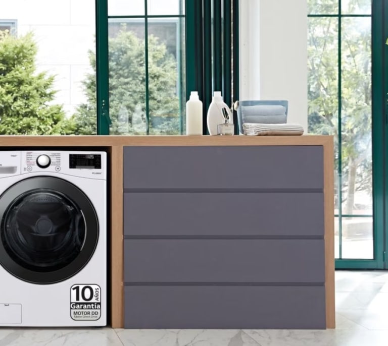 La lavadora más completa es de LG y está tirada de precio en PcComponentes: ¡está rebajada 384 euros!