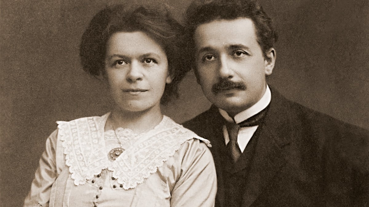 Ropa limpia, comida hecha y nada de sexo: las condiciones de Albert Einstein para no separarse de su mujer