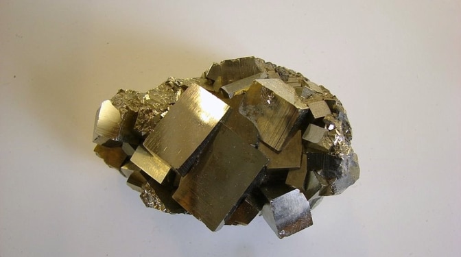 La pirita, el mineral sin valor que confundían con oro, contiene litio