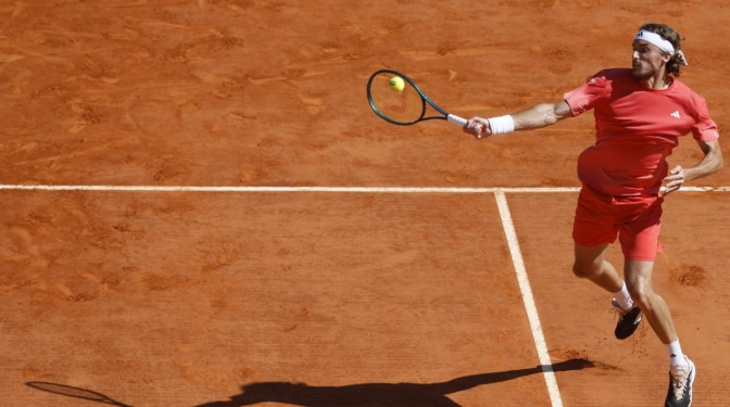 Tsitsipas III de Mónaco: conquista su tercer Montecarlo tras arrasar a Ruud