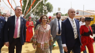 María Jesús Montero, desde la Feria de Abril contra la Comunidad de Madrid