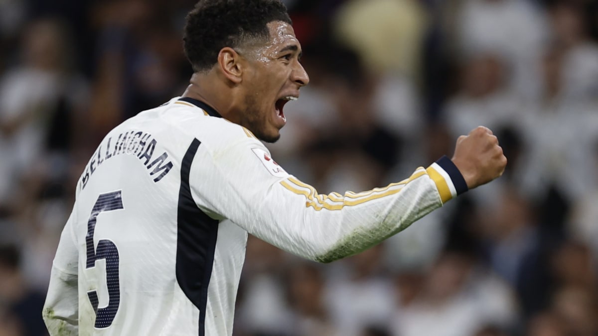 El centrocampista británico del Real Madrid Jude Bellingham celebra su gol decisivo en el clásico