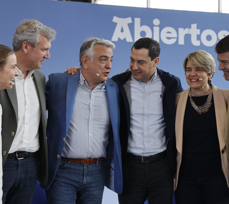 'Minicumbre' autonómica en apoyo a De Andrés: "Hay que votar PP, el resto son el cordón umbilical de Sánchez"