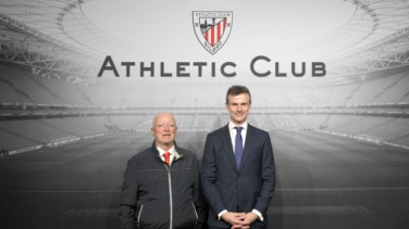 Un aficionado del Athletic Club muere tras ver el paso de la Gabarra