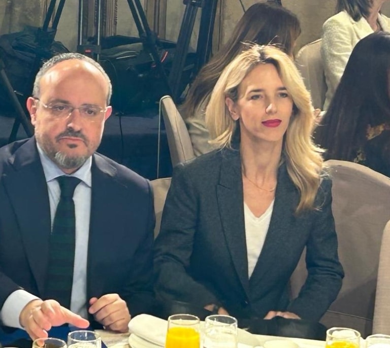 Alejandro Fernández avisa a los nostálgicos de CDC: "No busquen al moderado de Junts, es un unicornio"