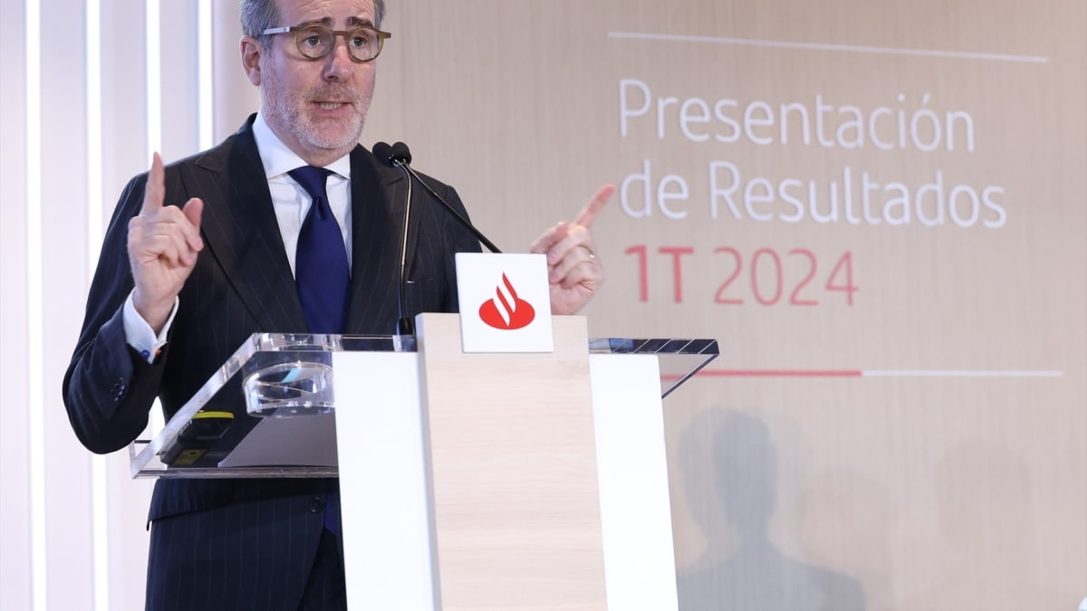 Héctor Grisi (Banco Santander) descarta que la incertidumbre política haya afectado a la economía