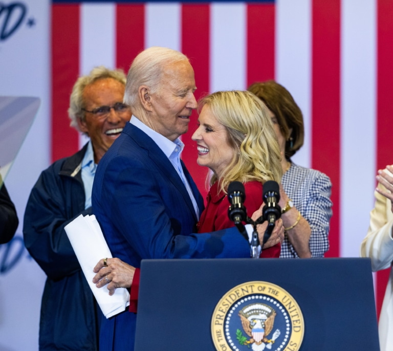 Por qué los Kennedy prefieren al viejo Biden antes que al hijo de Bobby