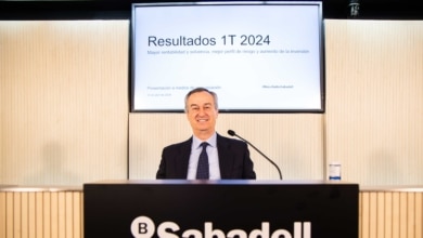 Banco Sabadell mejora a más del 3% su apuesta por captar clientes en plena batalla con BBVA