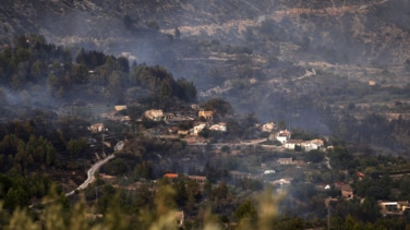 800 hectáreas quemadas en el incendio de Tárbena (Alicante)