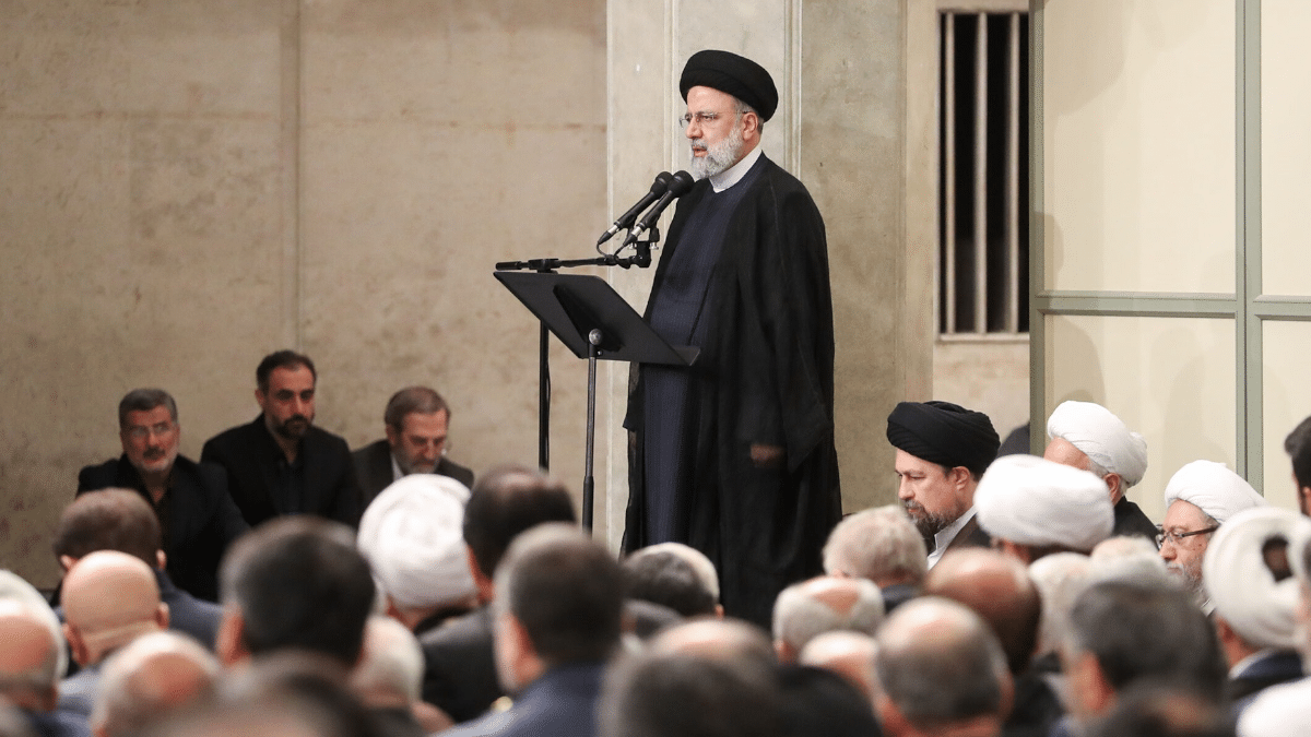 El presidente de Irán, Ebrahim Raisi, durante un encuentro oficial en Teherán a comienzos de abril.