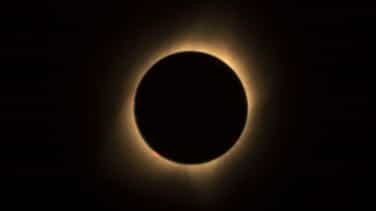 Los consejos de la Nasa para ver el eclipse solar de abril 2024