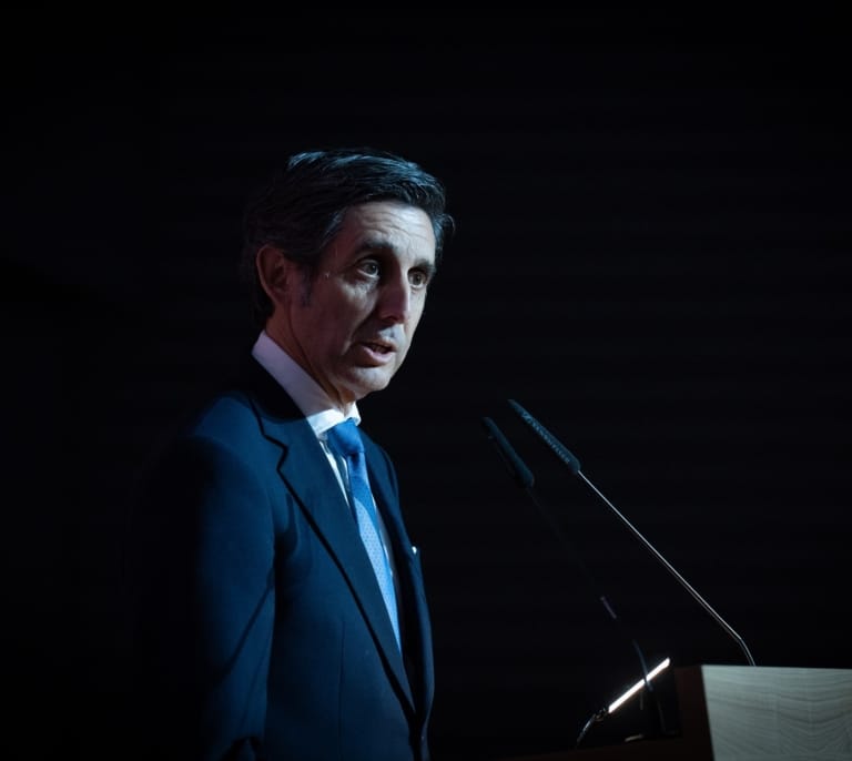 Isidro Fainé, árbitro en Telefónica