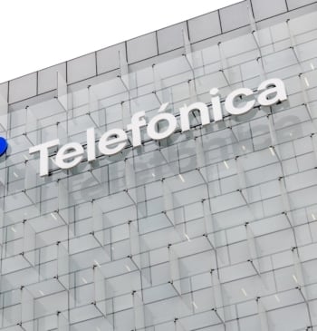Telefónica anuncia una revolución en su sistema de atención al cliente y [...]
