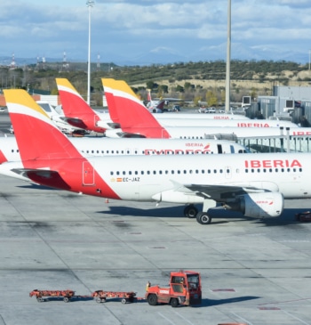Iberia propone un ERE voluntario para 996 trabajadores de tierra y vuelo
