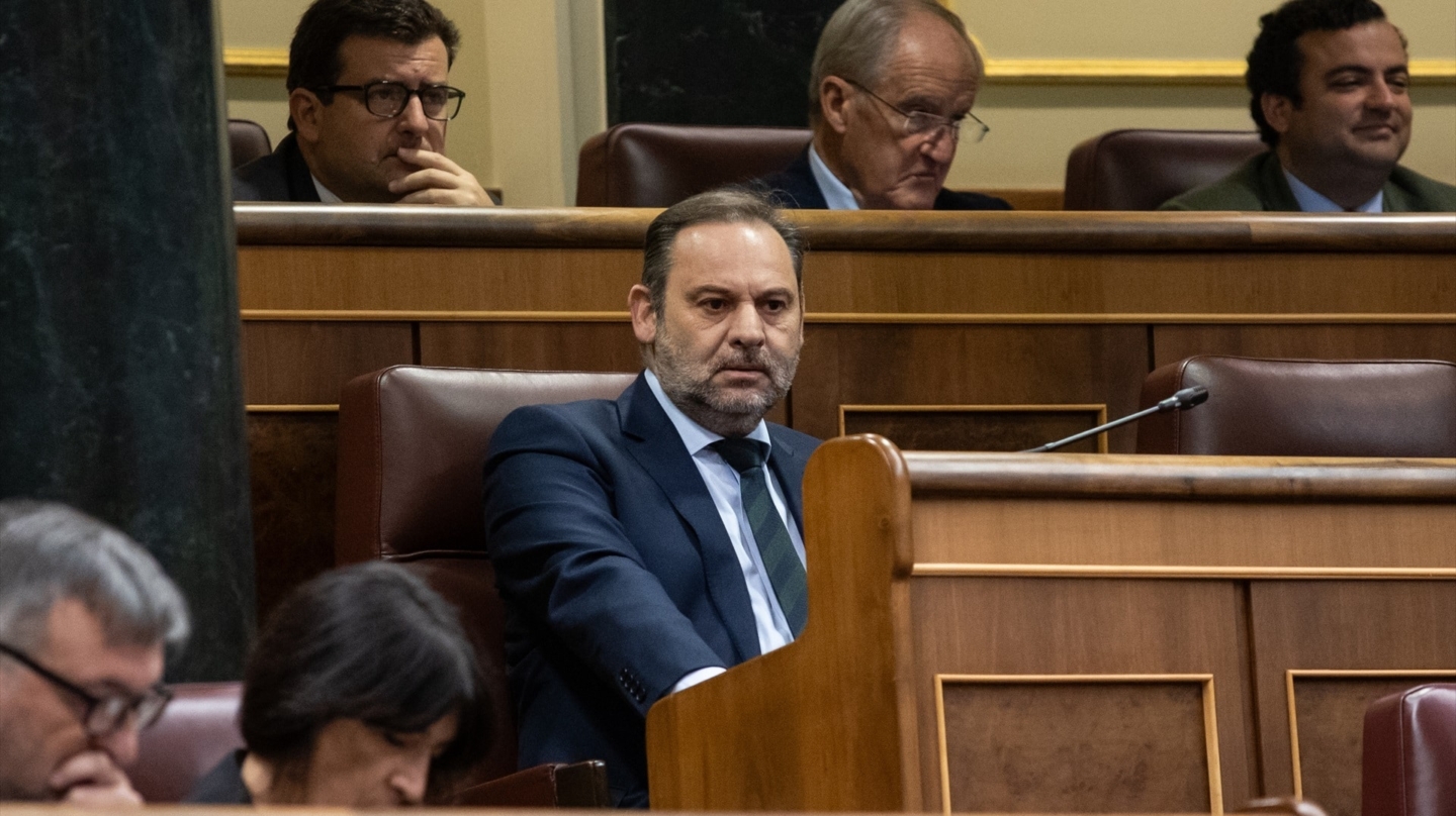 José Luis Ábalos, durante una sesión plenaria en el Congreso de los Diputados