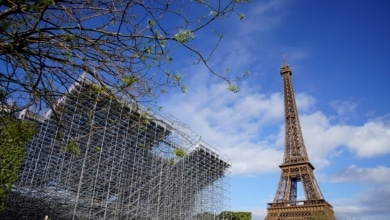 Detenido el hombre que amenazaba con inmolarse en el consulado de Irán en París