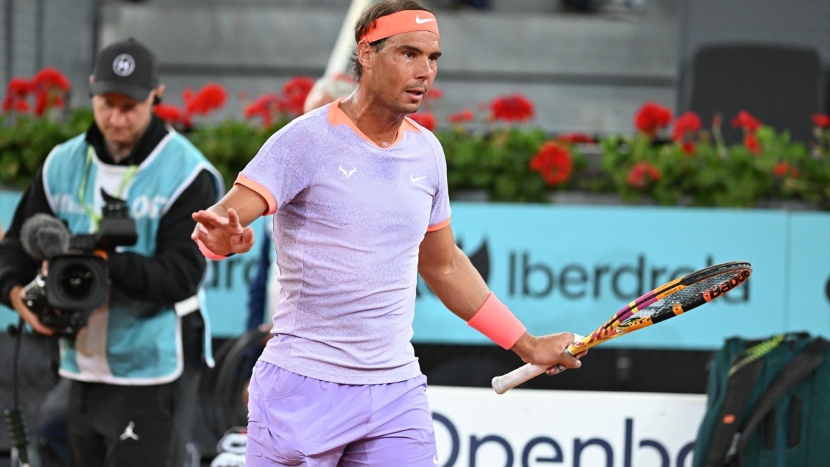 Rafa Nadal, durante el partido de hoy en la pista Manolo Santana