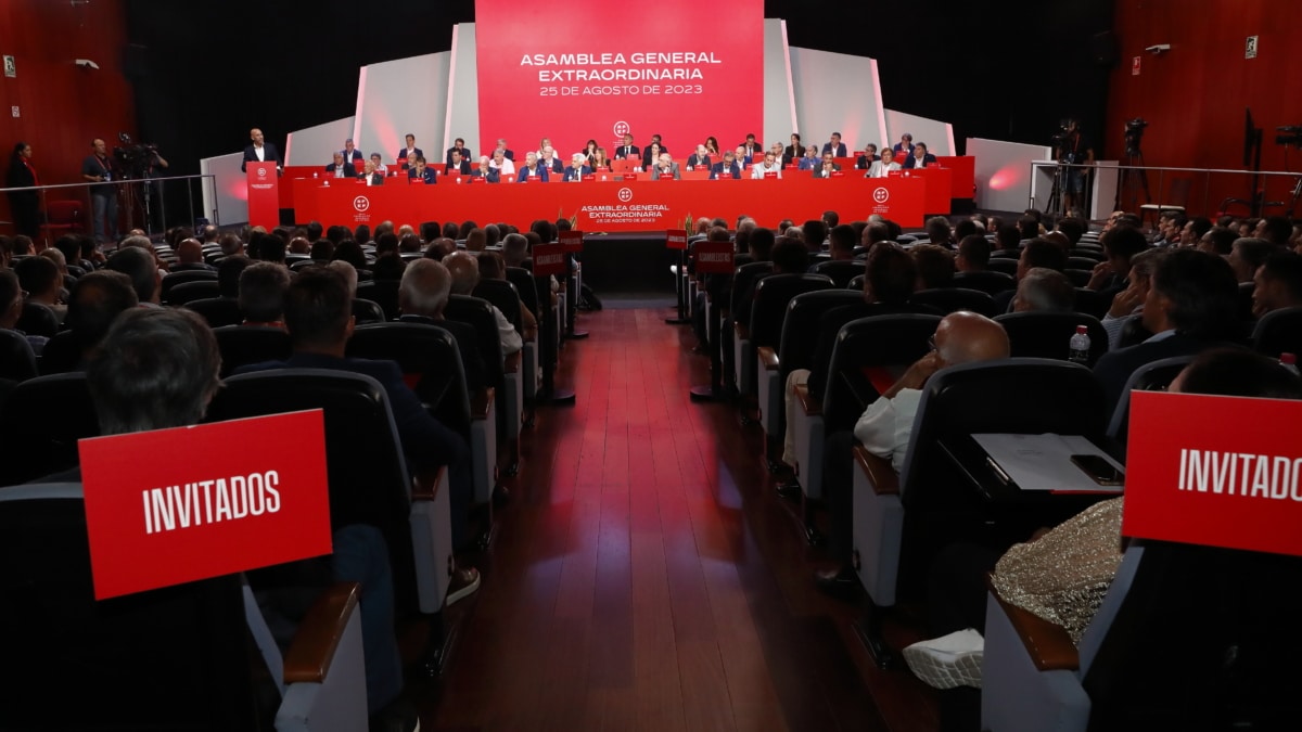 Asamblea extraordinaria de la RFEF celebrada en agosto de 2023