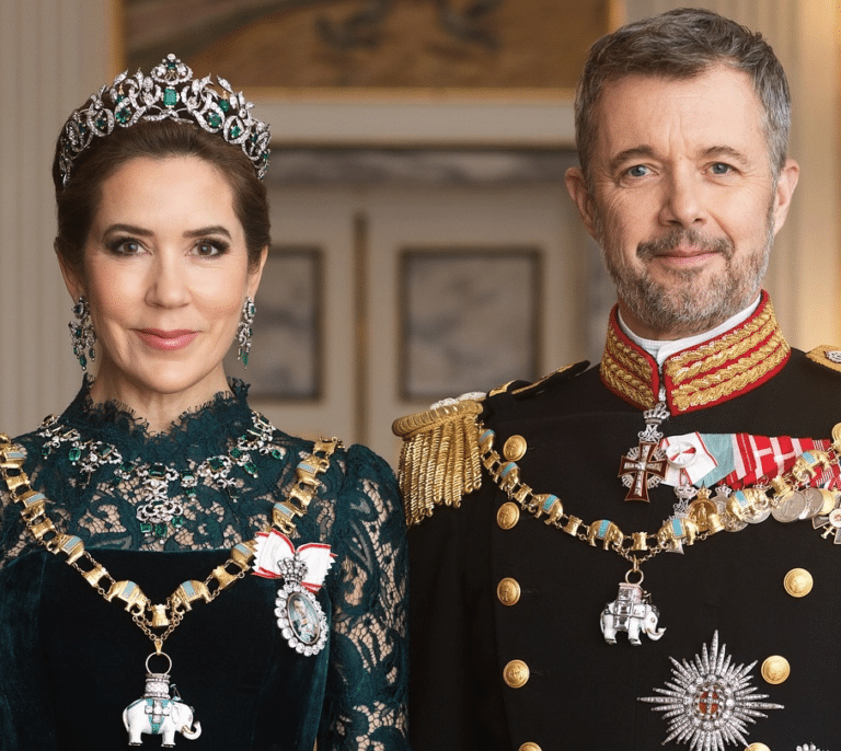 Federico y Mary de Dinamarca, todo opulencia en su primer retrato: así lo hicieron otras monarquías