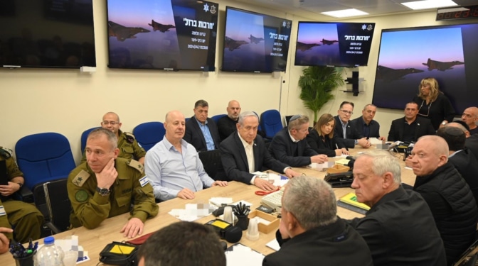 Halcones de primer y segundo grado: la tríada de líderes que forman el gabinete de guerra de Israel