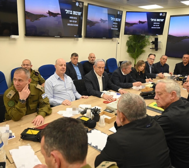 Halcones de primer y segundo grado: la tríada de líderes que forman el gabinete de guerra de Israel