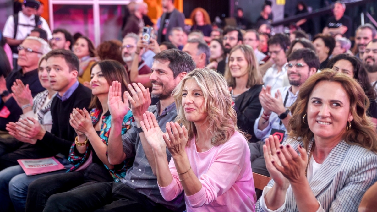 El líder de Más País, Iñigo Errejón; la ministra de Juventud e Infancia, Sira Rego; el ministro de Cultura, Ernest Urtasun; la vicepresidenta segunda y ministra de Trabajo, Yolanda Díaz y la cabeza de lista por Sumar a las elecciones europeas del 9 de junio, Estrella Galán