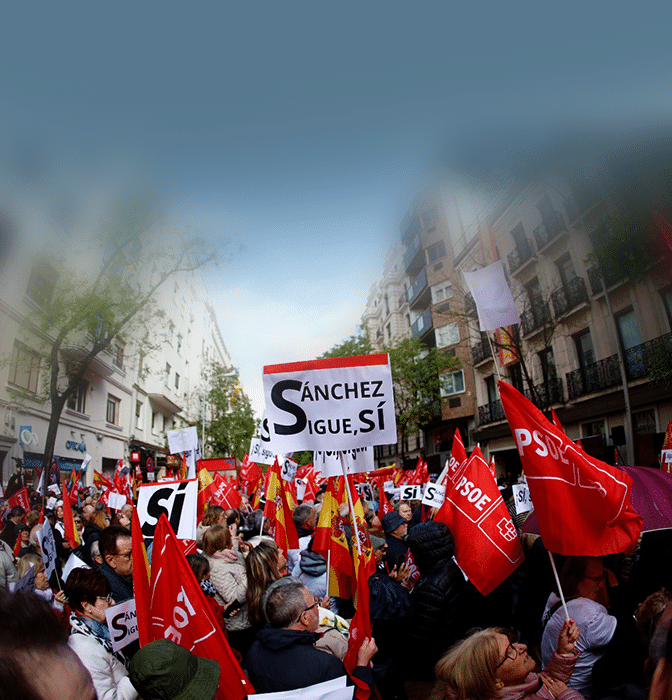 Montero pone voz al cierre de filas del PSOE: "Pedro, quédate. Merece la pena que ganen los buenos"