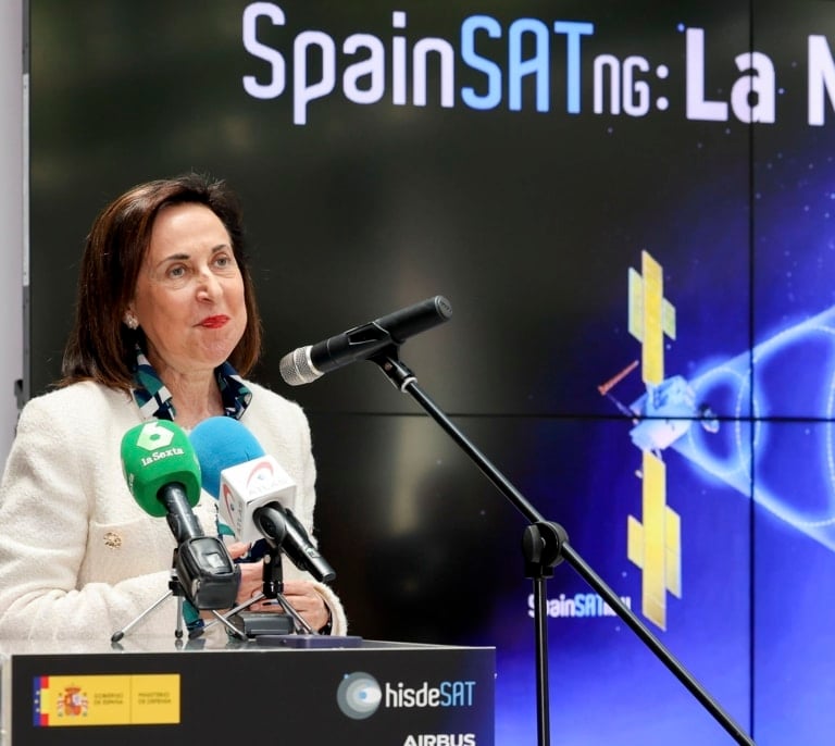 Mensaje de Margarita Robles a Yolanda Díaz: a ver qué piensan en Cartagena o Ferrol sobre las inversiones e Defensa