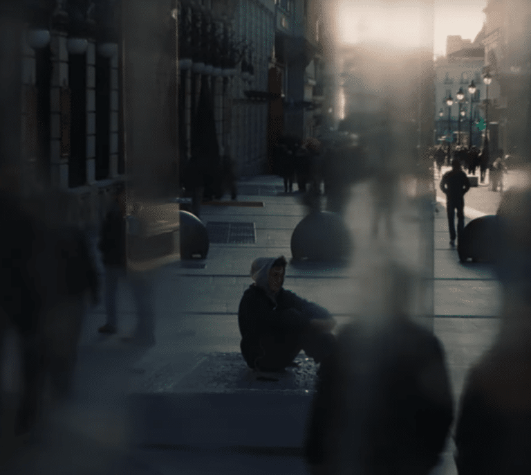 La soledad que duele a 5 millones de personas: uno de cada cuatro jóvenes se siente solo