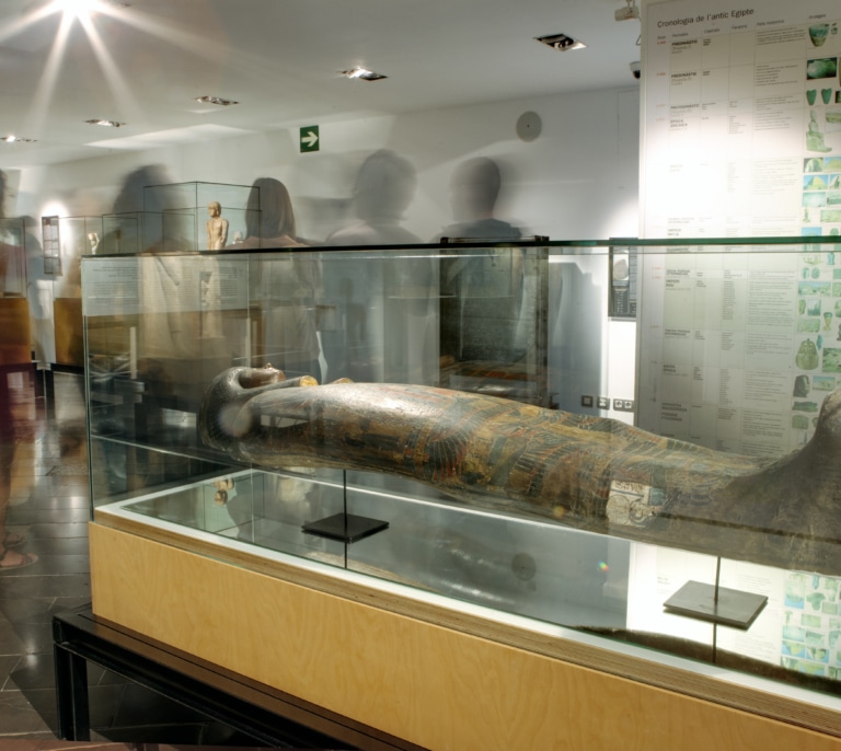 Museo Egipcio de Barcelona: La historia de amor con los faraones de un hotelero de Barcelona