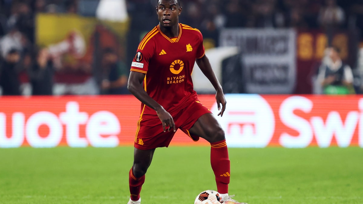 Evan Ndicka, jugador de la AS Roma