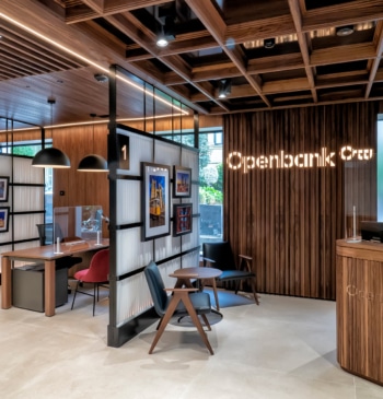 Openbank aviva la batalla de los neobancos y sube su cuenta remunerada [...]