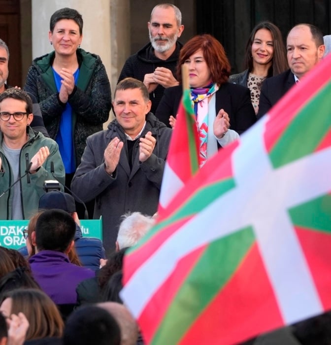 Bildu, el partido limpio de corrupción al que el PNV recordó el [...]