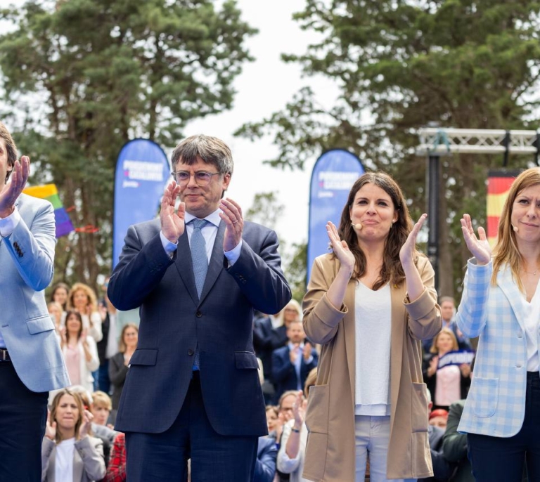 Puigdemont pide préstamos de 6.000 euros a sus candidatos para financiar la campaña