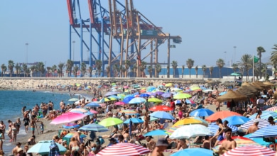 La situación económica de Reino Unido amenaza a España con una fuga de turistas británicos a Turquía y Egipto en verano