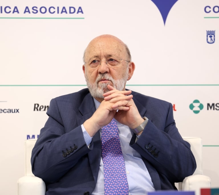 El CIS de Tezanos da empate técnico a PSOE y PP en pleno debate sobre la amnistía