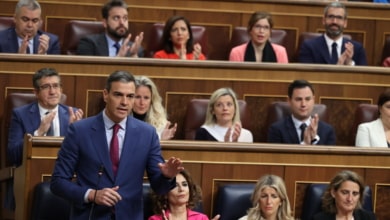 "Ni él ni su familia se merecen esto": el PSOE y el Gobierno arropan a Sánchez