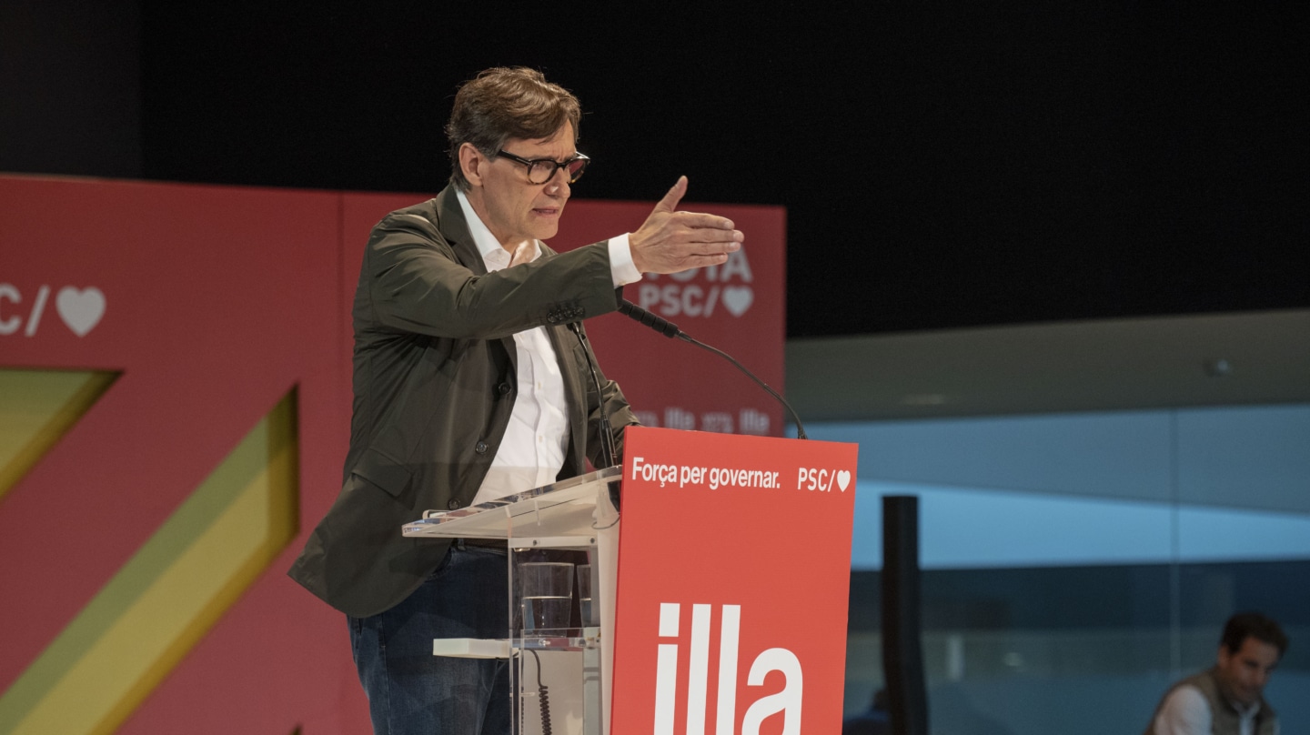 El candidato del PSC y primer secretario del partido, Salvador Illa, en un acto electoral en Lleida