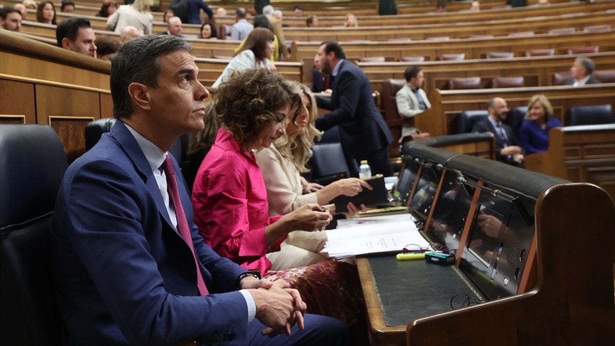El presidente del Gobierno, Pedro Sánchez, durante la sesión de control al Gobierno, este miércoles