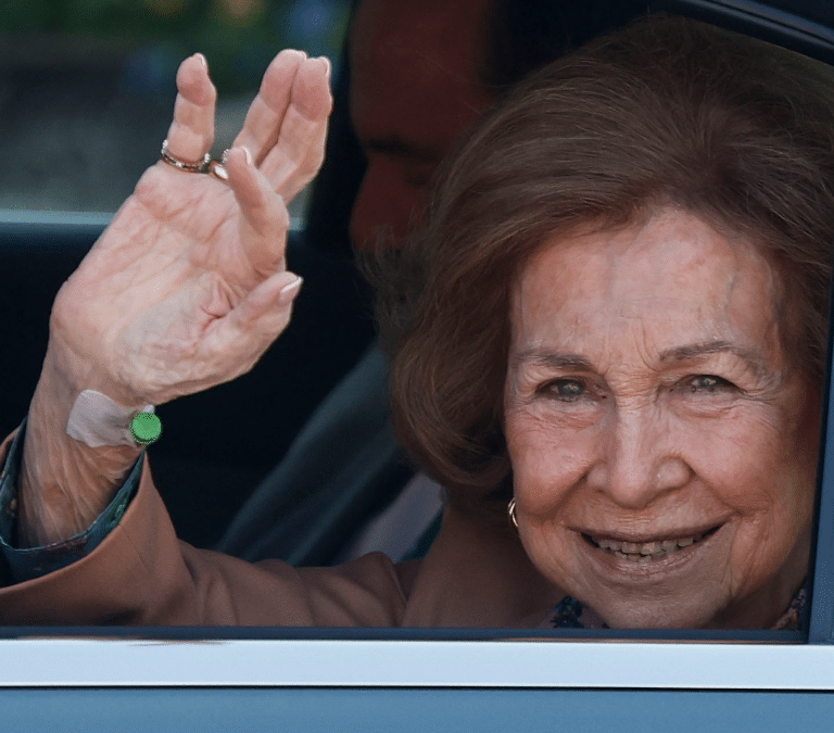 La reina Sofía recibe el alta médica tras su ingreso por una infección