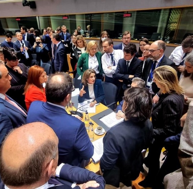 Ribera hará campaña en Bruselas para mantener la política económica del Gobierno