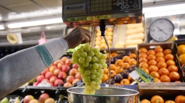 Los precios suben un 3,3% en abril, una décima más que en marzo