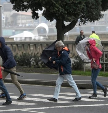 Alerta en 5 comunidades por las fuertes rachas de viento